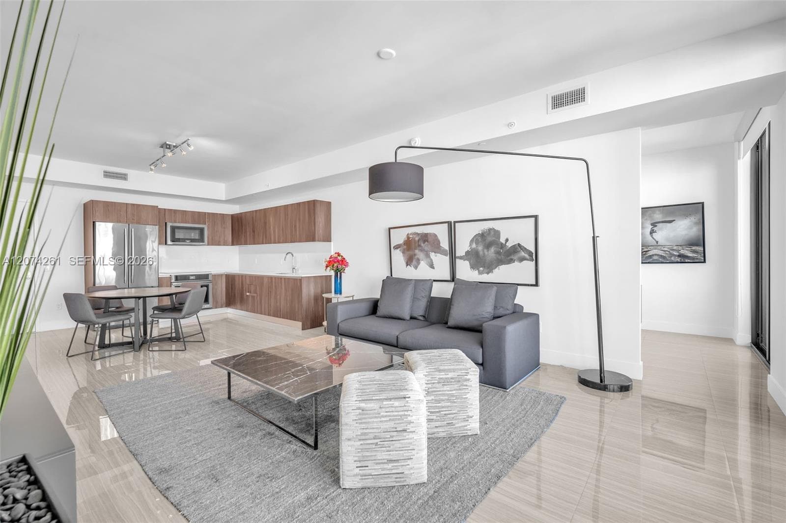 2960 NE 207th St # 1102, Aventura, FL 33180 photo 8
