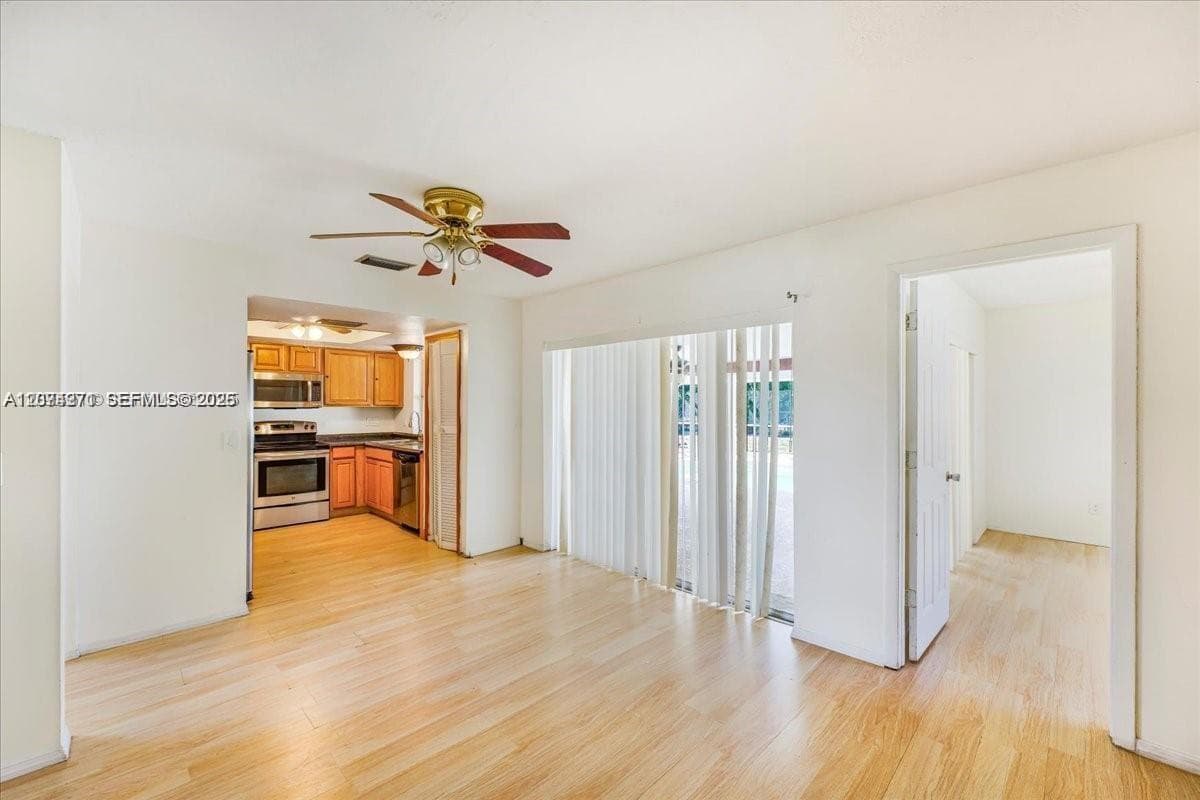 915 SE 20th ST, Cape Coral, FL 33990 photo 7
