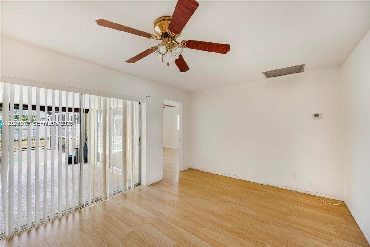 915 SE 20th ST, Cape Coral, FL 33990 photo 10