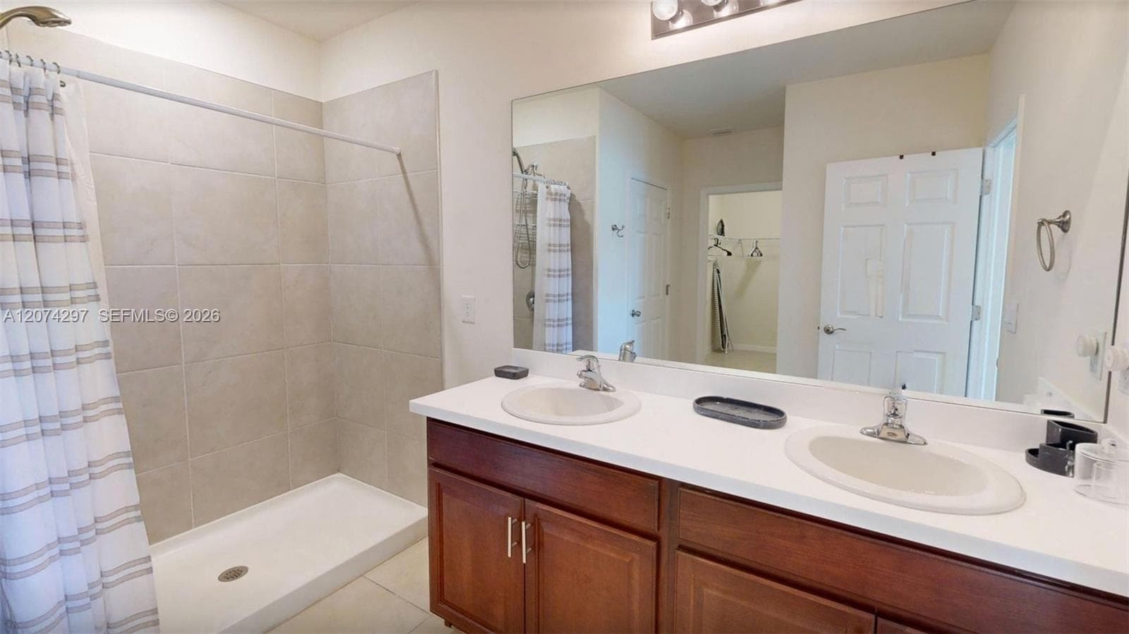 513 Nelson Rd N, Cape Coral, FL 33993 photo 12