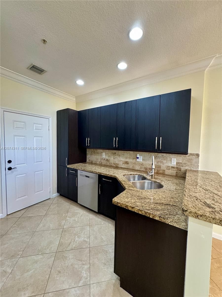 3160 NW 127th Ter # 3160, Sunrise, FL 33323 photo 8
