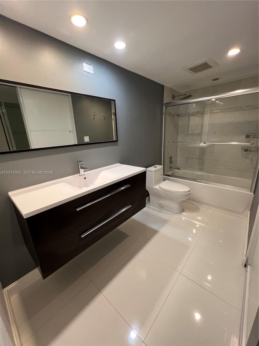 3375 N Country Club Dr # 1408, Aventura, FL 33180 photo 7
