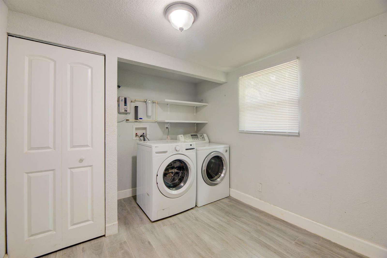 2633 NE 16TH Avenue, Pompano Beach, FL 33064 photo 2