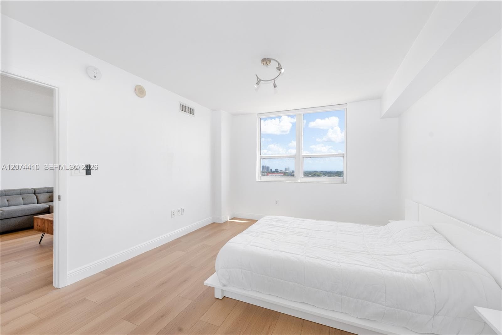 3232 Coral Way # 1507, Miami, FL 33145 photo 12