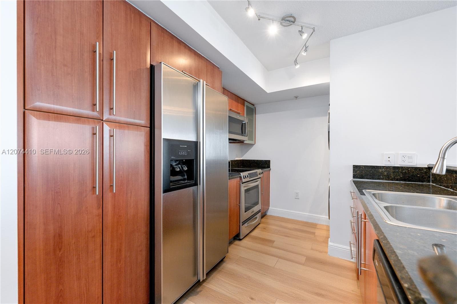 3232 Coral Way # 1507, Miami, FL 33145 photo 7