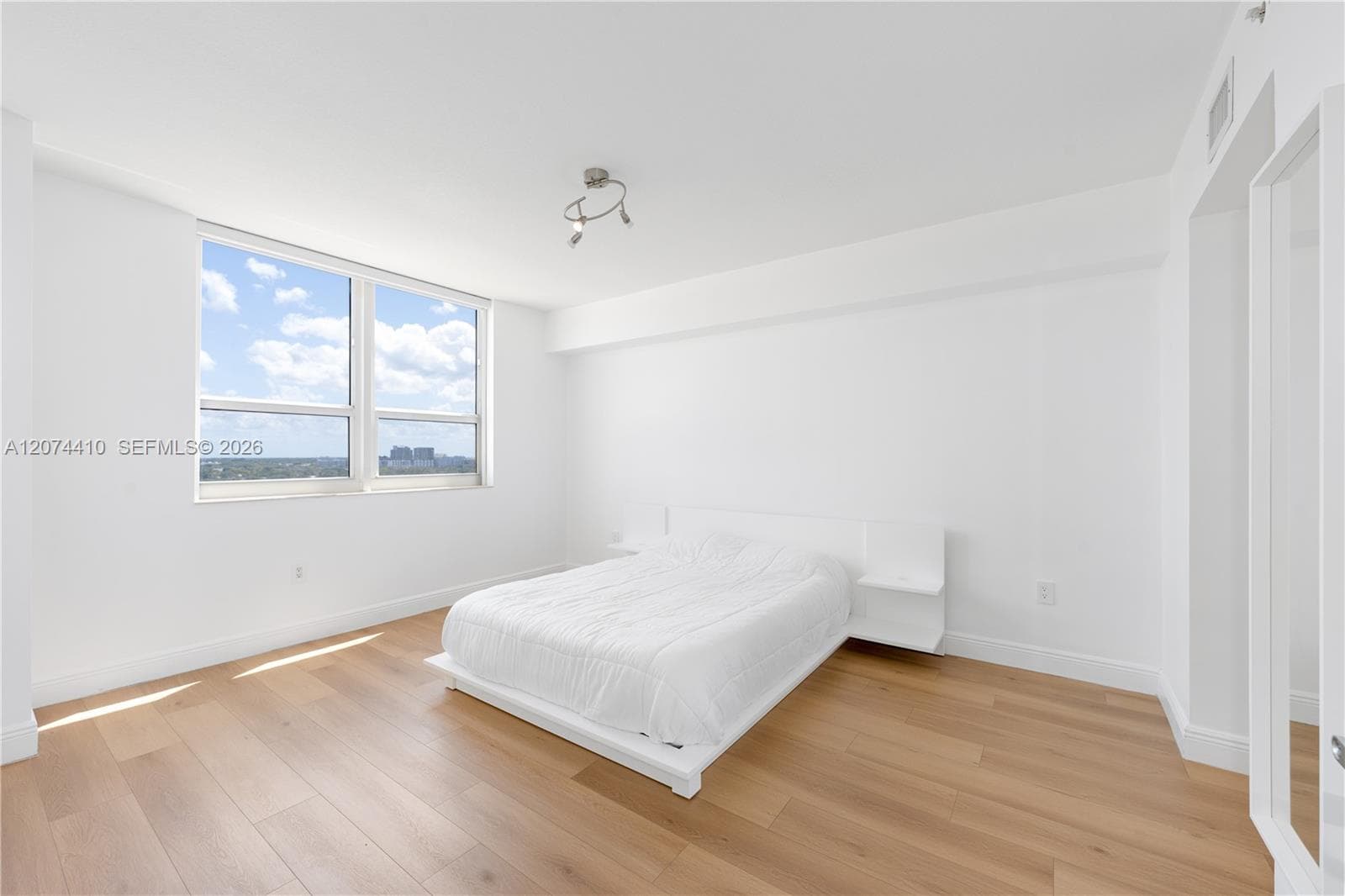 3232 Coral Way # 1507, Miami, FL 33145 photo 11