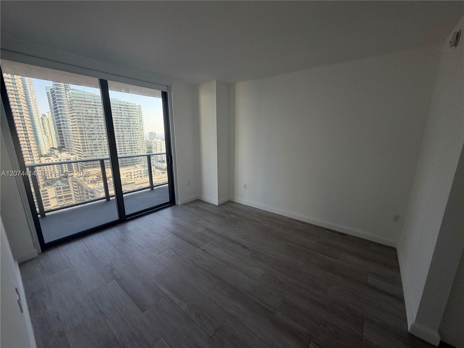 45 SW 9th St # 2504, Miami, FL 33130 photo 6