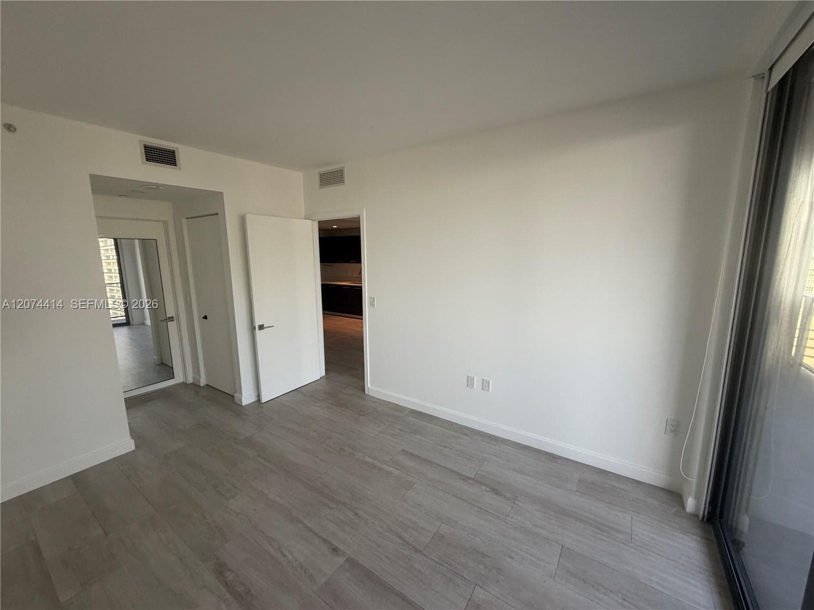 45 SW 9th St # 2504, Miami, FL 33130 photo 7