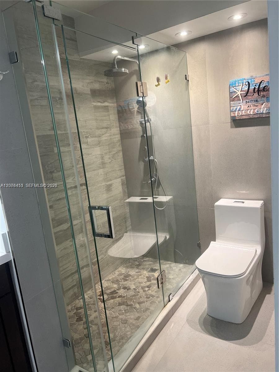 6039 Collins Ave # 423, Miami Beach, FL 33140 photo 13