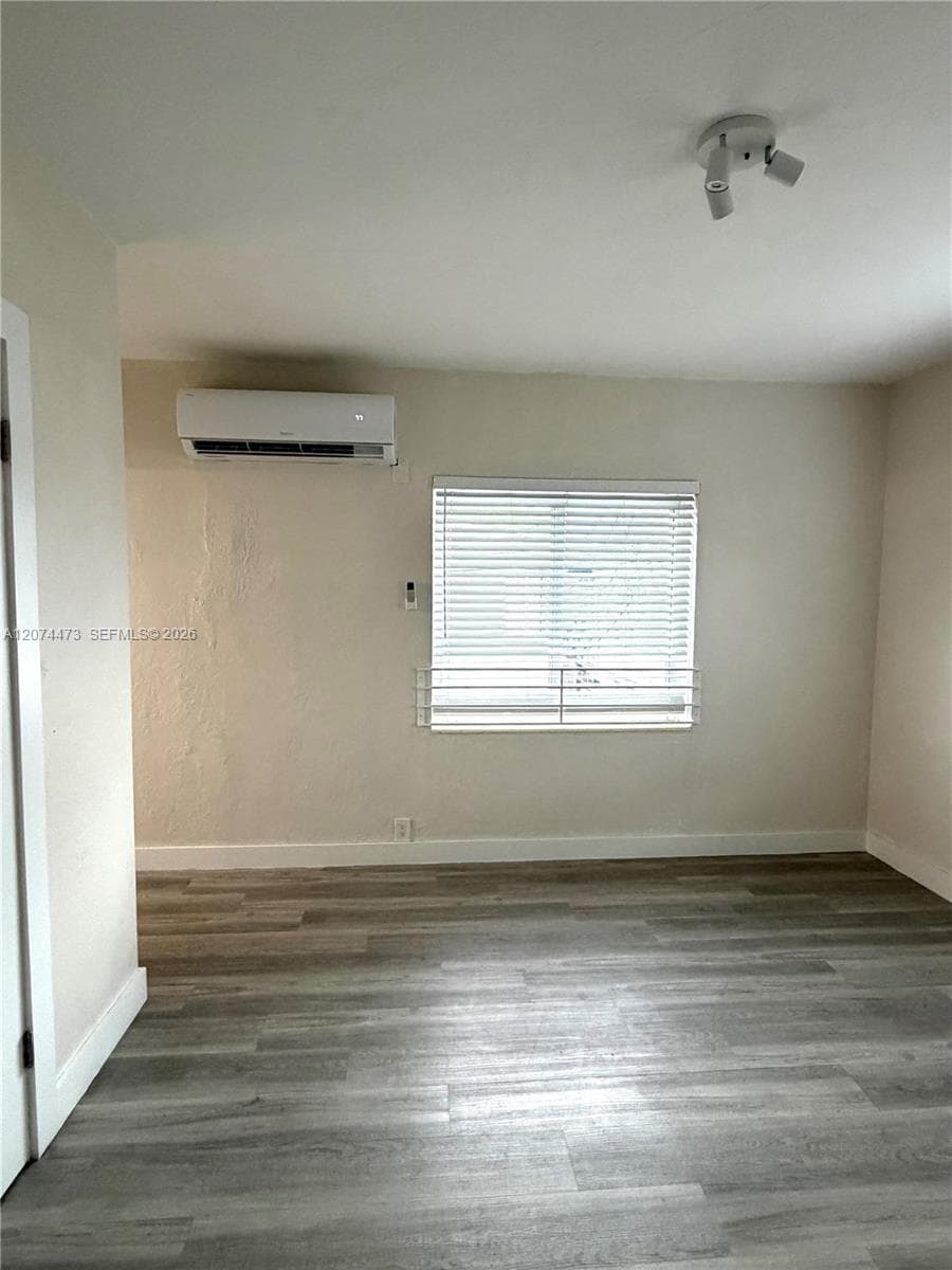 7400 Harding Ave # 20, Miami Beach, FL 33141 photo 6