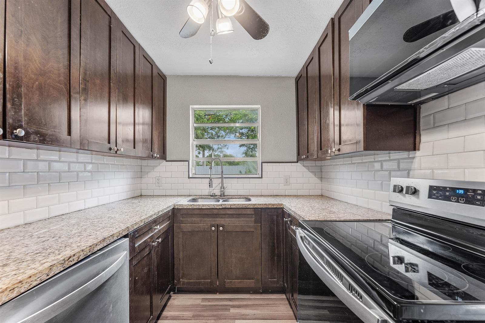 1010 SW 6TH Avenue, Deerfield Beach, FL 33441 photo 11