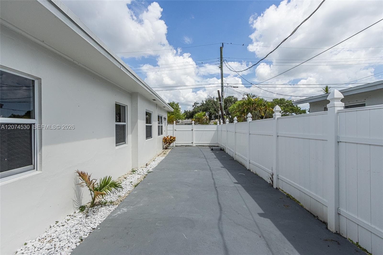 3513 Polk St, Hollywood, FL 33021 photo 7