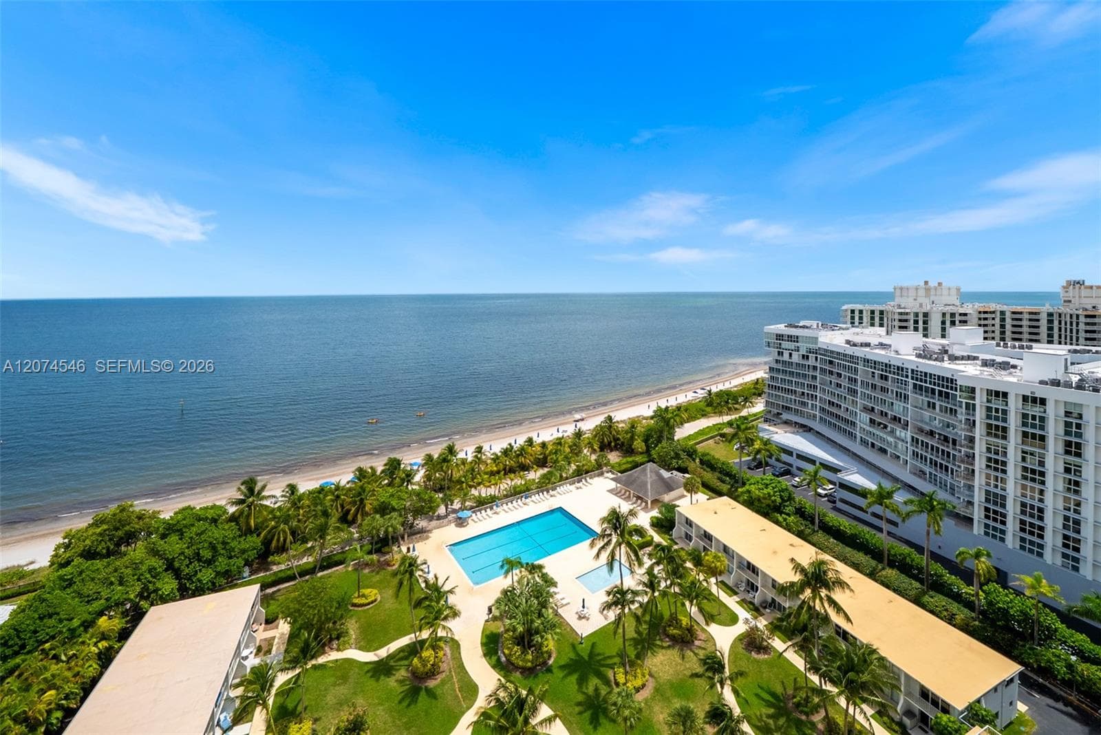 881 Ocean Dr # 16F, Key Biscayne, FL 33149 photo 2
