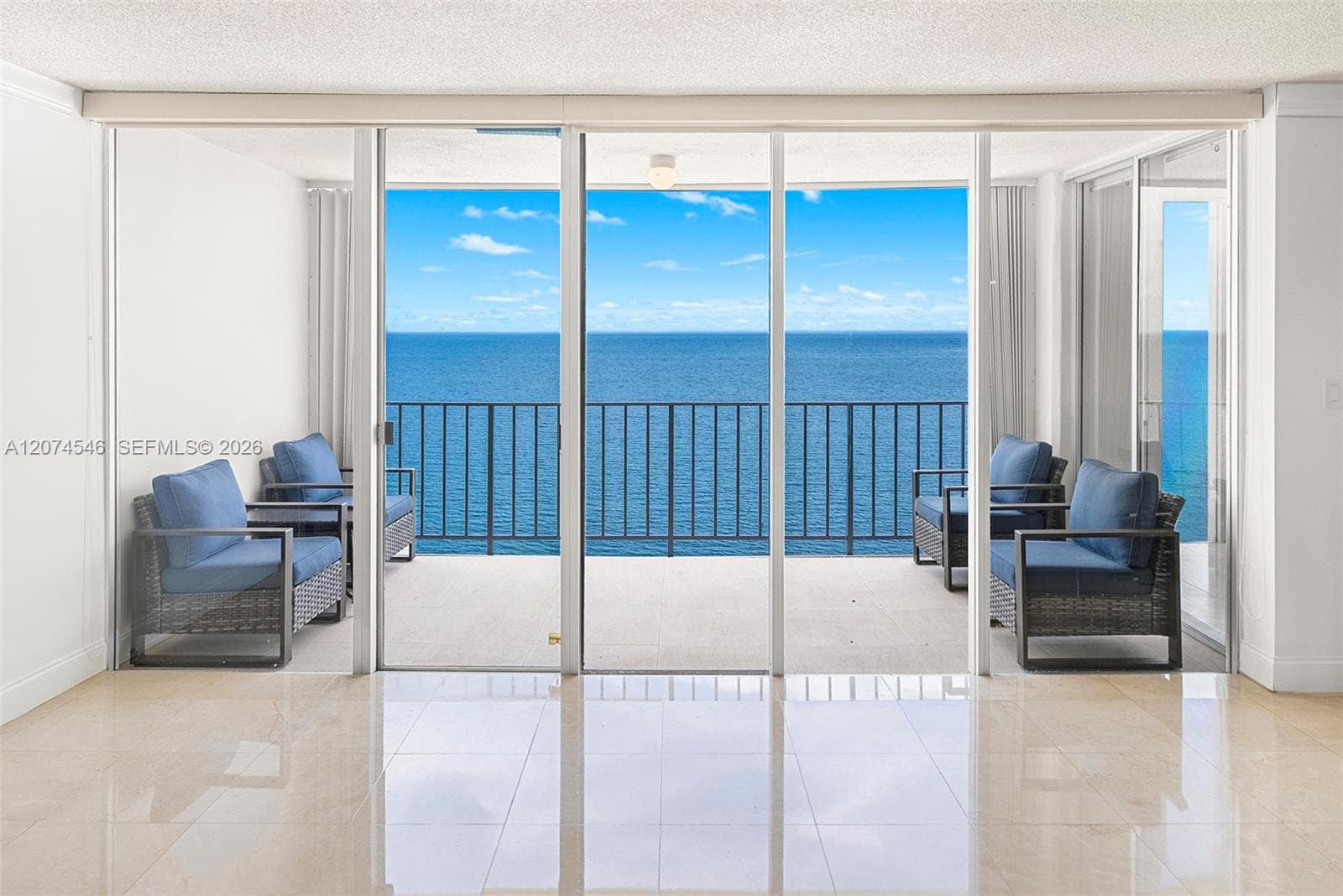 881 Ocean Dr # 16F, Key Biscayne, FL 33149