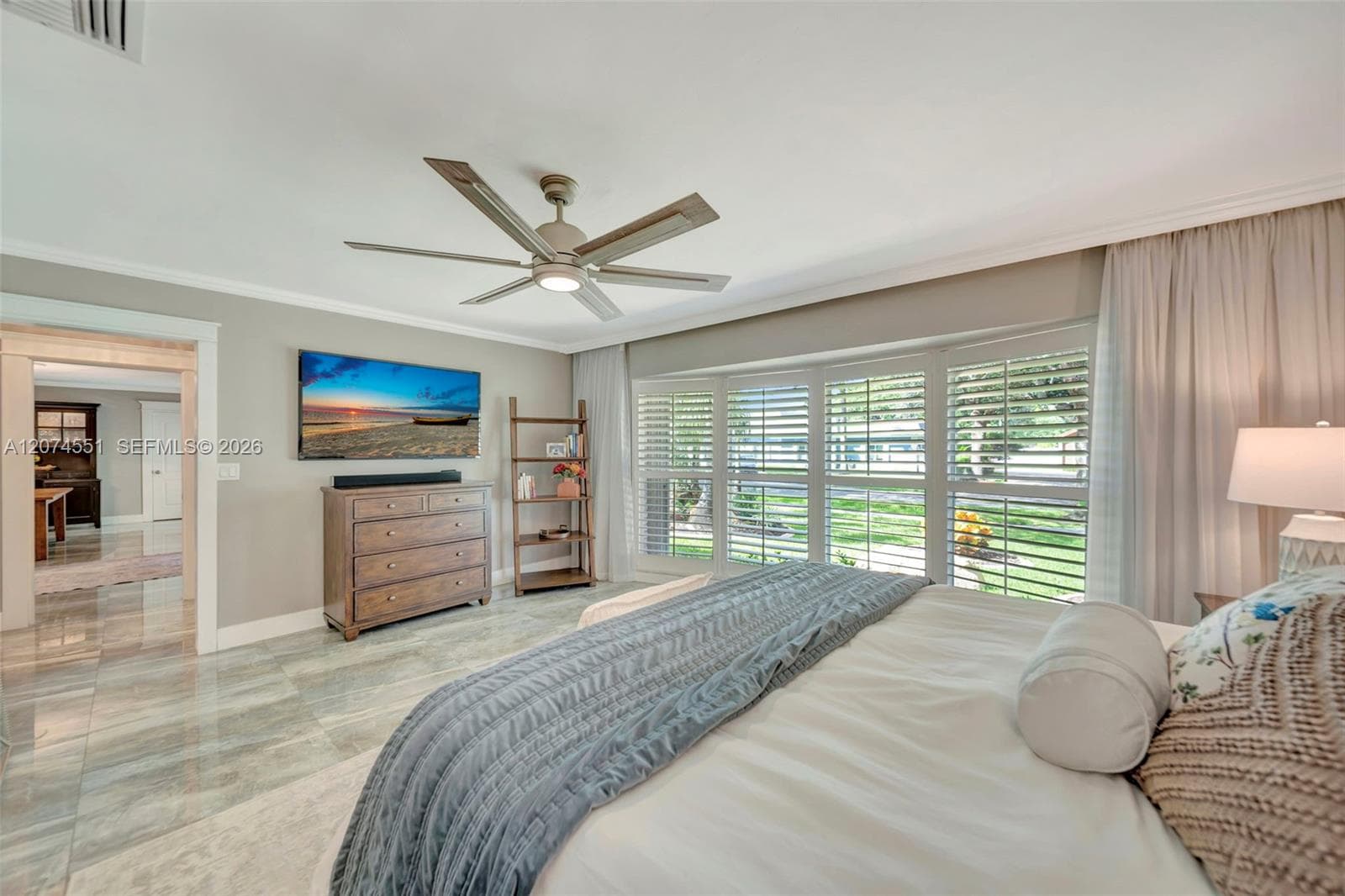 560 W Tropical Way, Plantation, FL 33317 photo 12