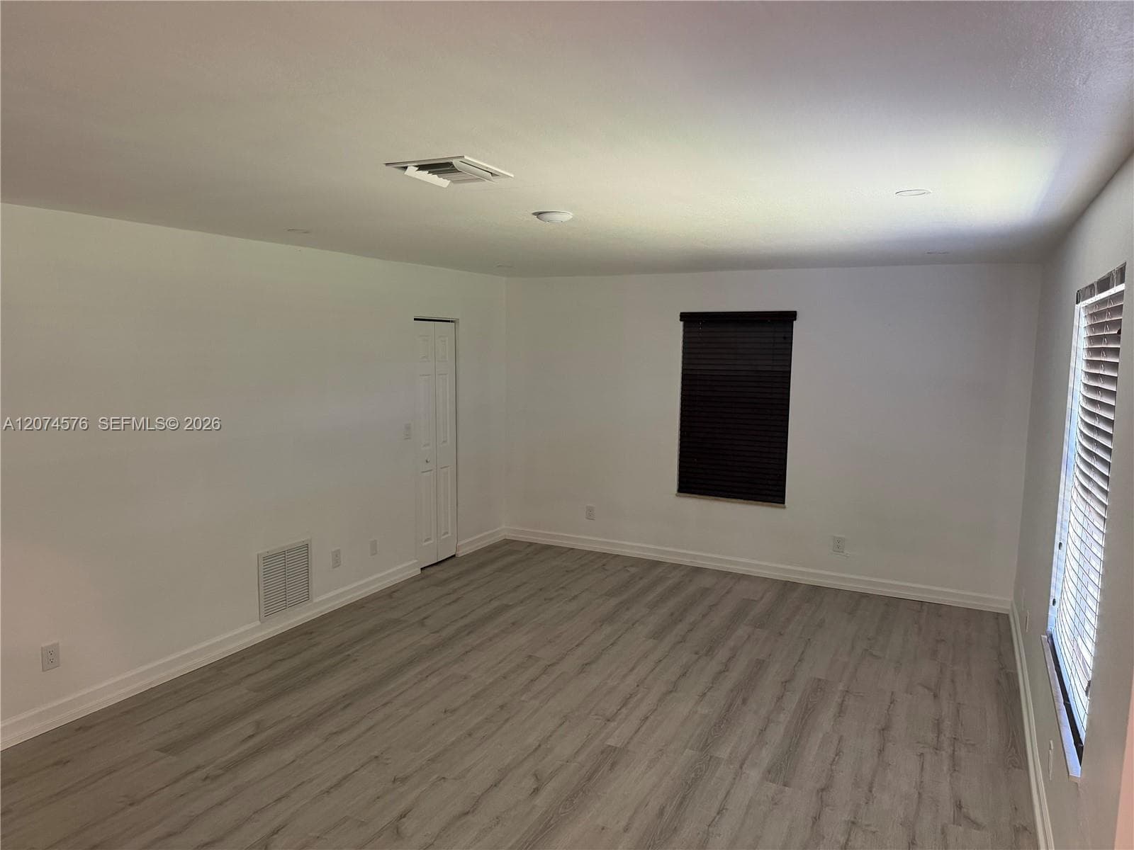 5201 SW 22nd St, West Park, FL 33023 photo 11