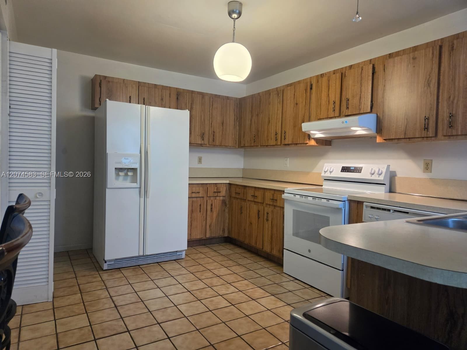 6745 NW 169th St # 14F, Hialeah, FL 33015 photo 10