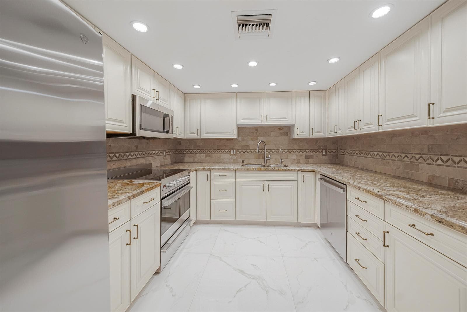 16300 Golf Club Road # 114, Weston, FL 33326 photo 8