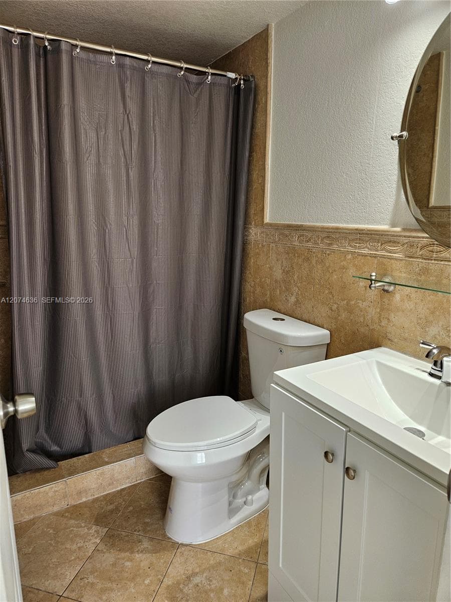 9320 Fontainebleau Blvd # 401, Miami, FL 33172 photo 12