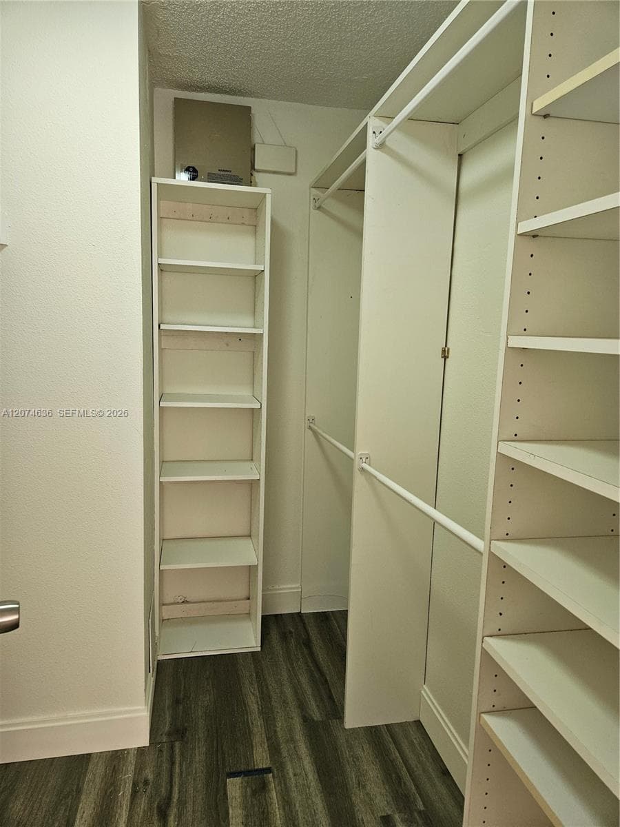 9320 Fontainebleau Blvd # 401, Miami, FL 33172 photo 10