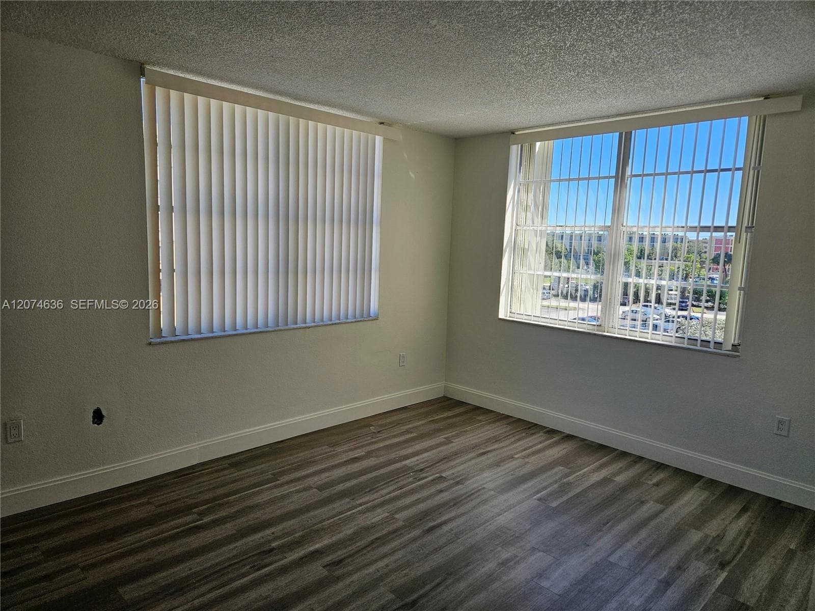 9320 Fontainebleau Blvd # 401, Miami, FL 33172 photo 11