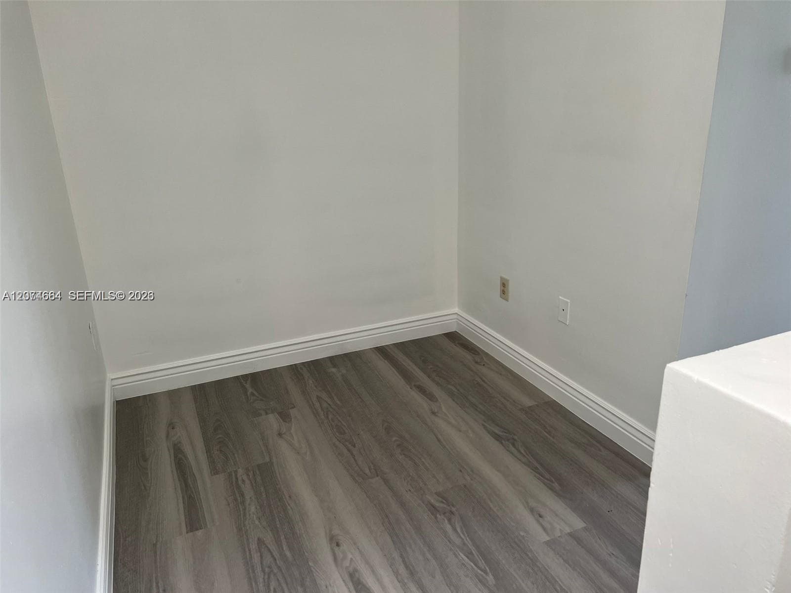 450 SW 3rd St # 15, Miami, FL 33130 photo 13