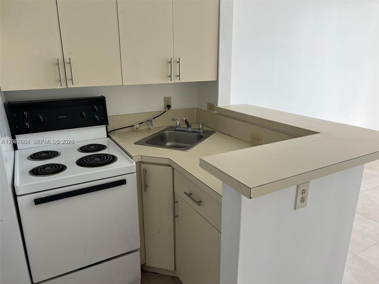450 SW 3rd St # 15, Miami, FL 33130 photo 10