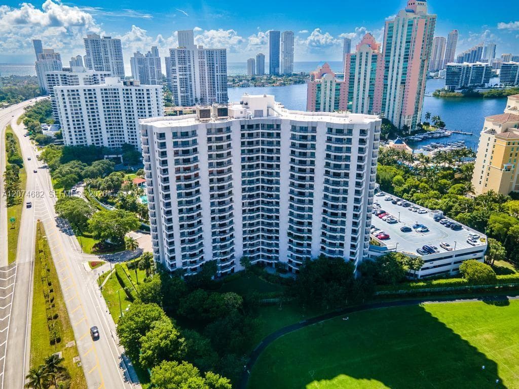 3300 NE 191st St # 502, Aventura, FL 33180 photo 2