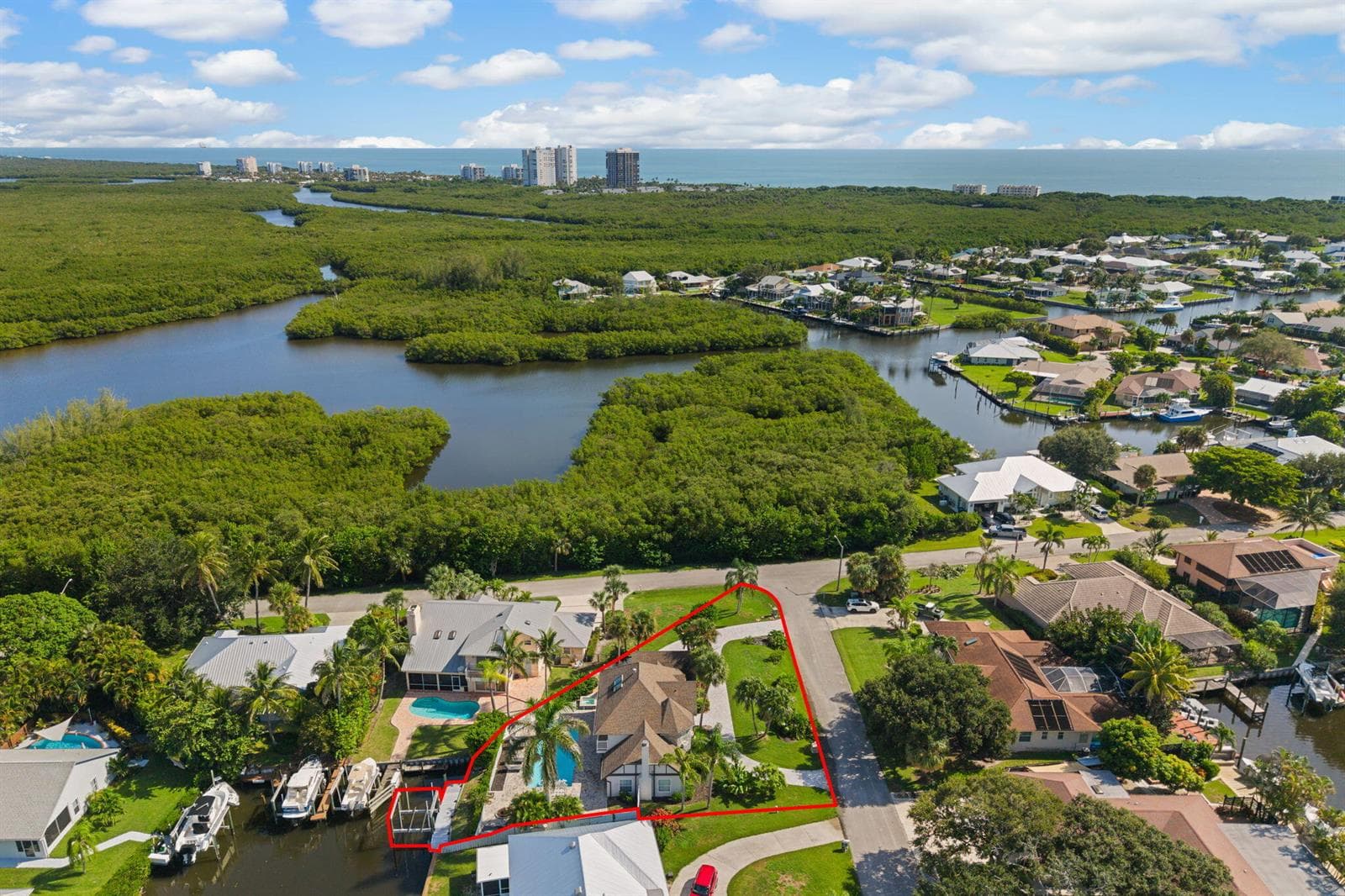 121 Queen Eugenia Court, Fort Pierce, FL 34949 photo 2