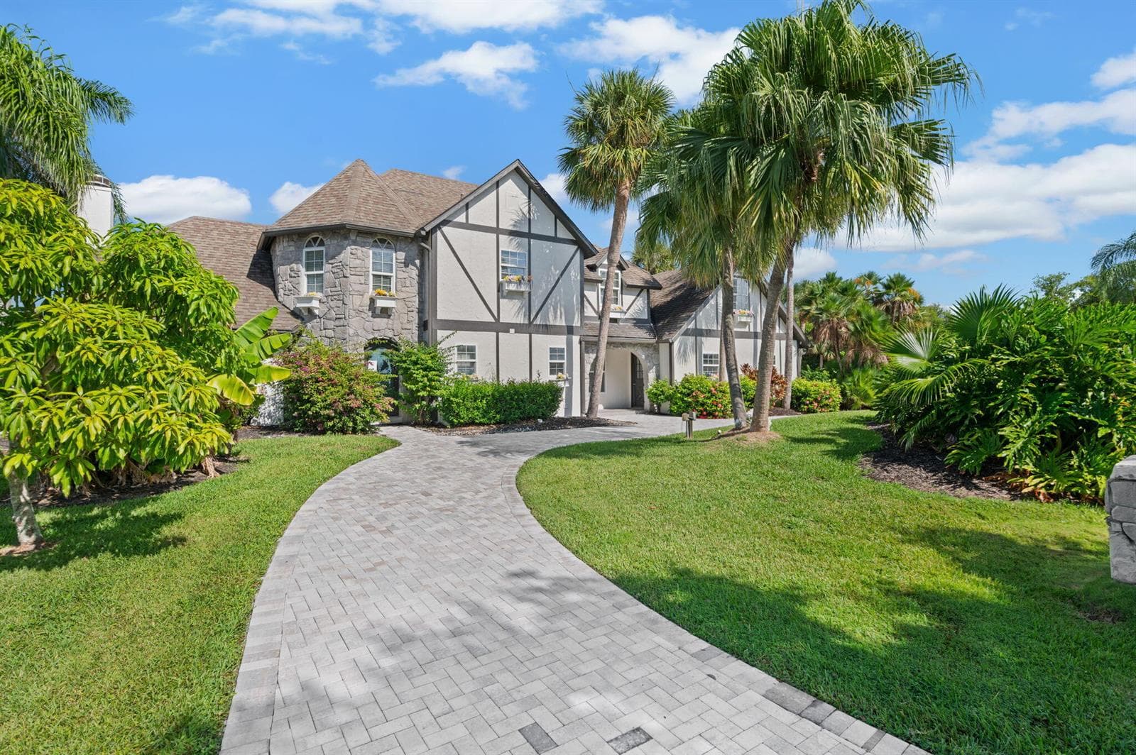 121 Queen Eugenia Court, Fort Pierce, FL 34949 photo 7