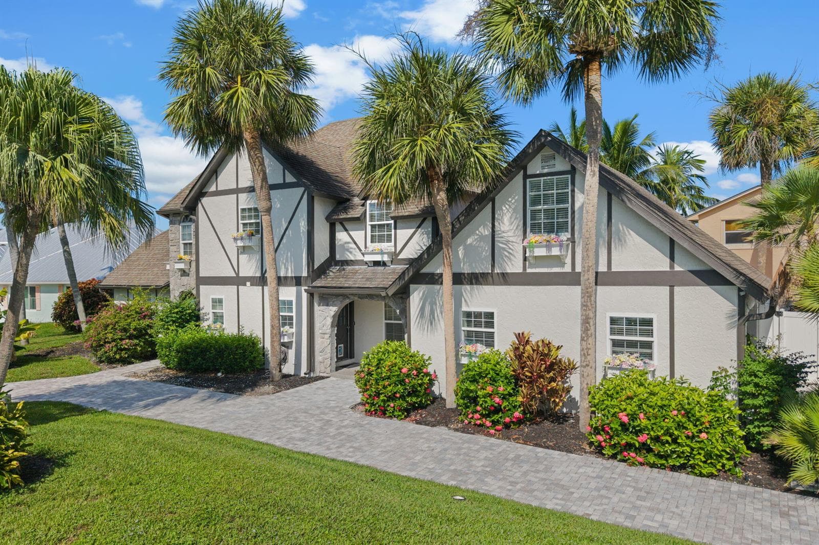 121 Queen Eugenia Court, Fort Pierce, FL 34949 photo 8