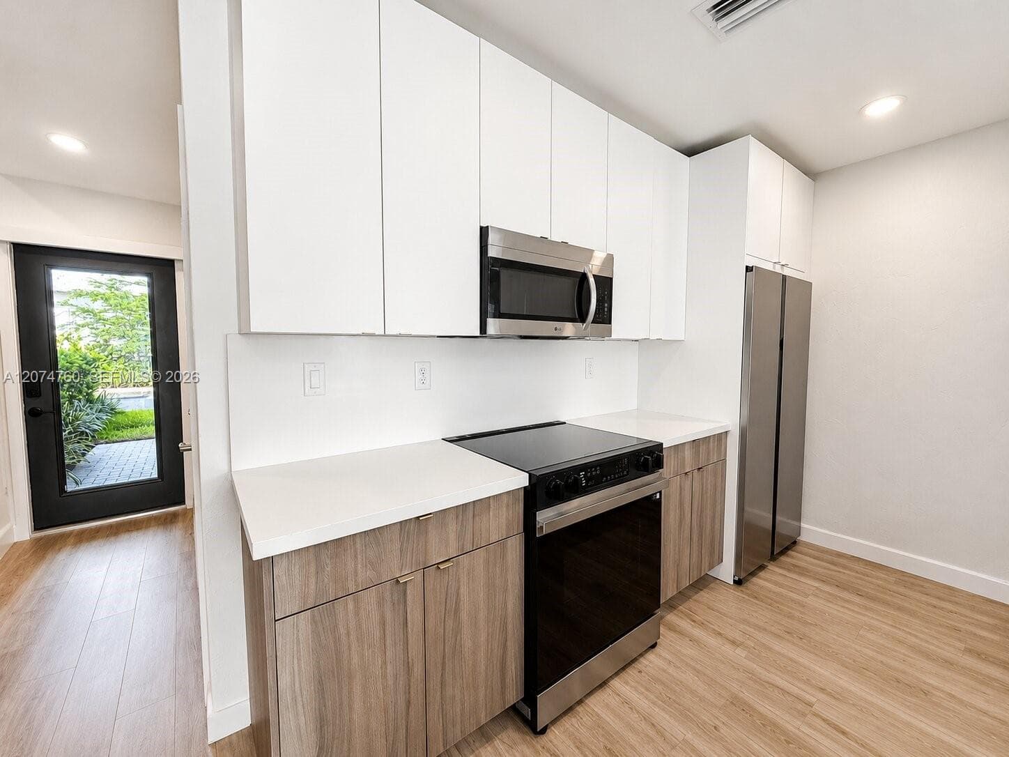 2511 Pierce St # 7, Hollywood, FL 33020 photo 8