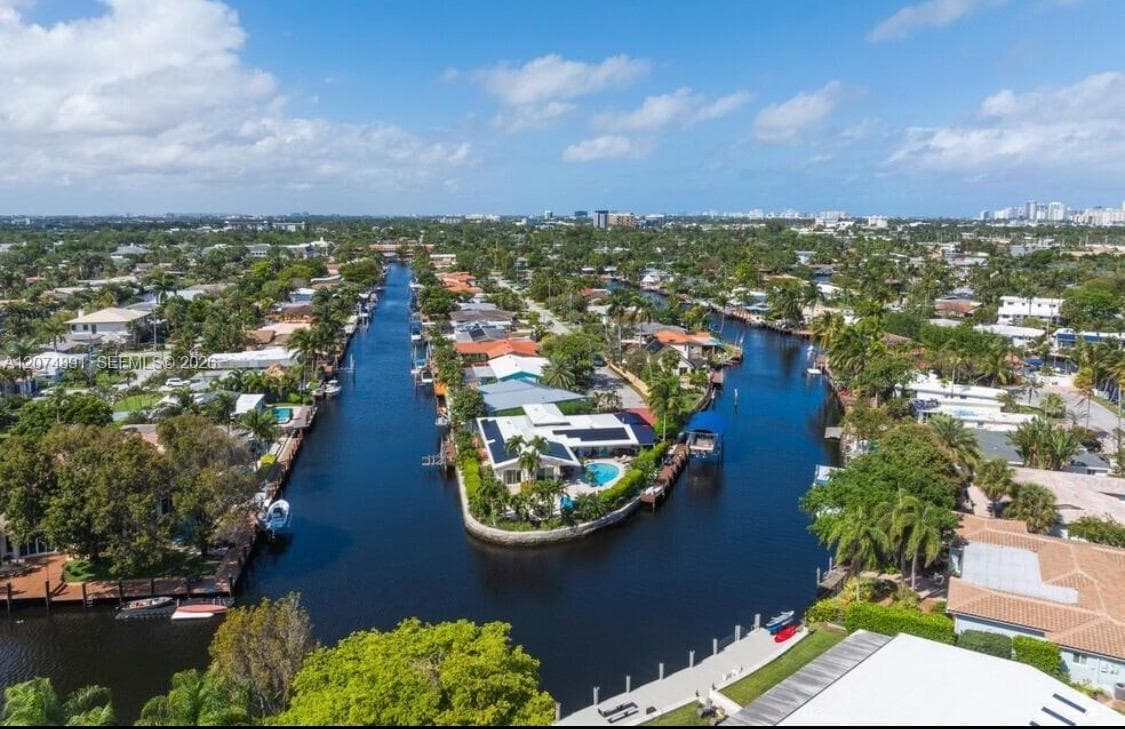 815 Middle River Dr # 304, Fort Lauderdale, FL 33304 photo 8