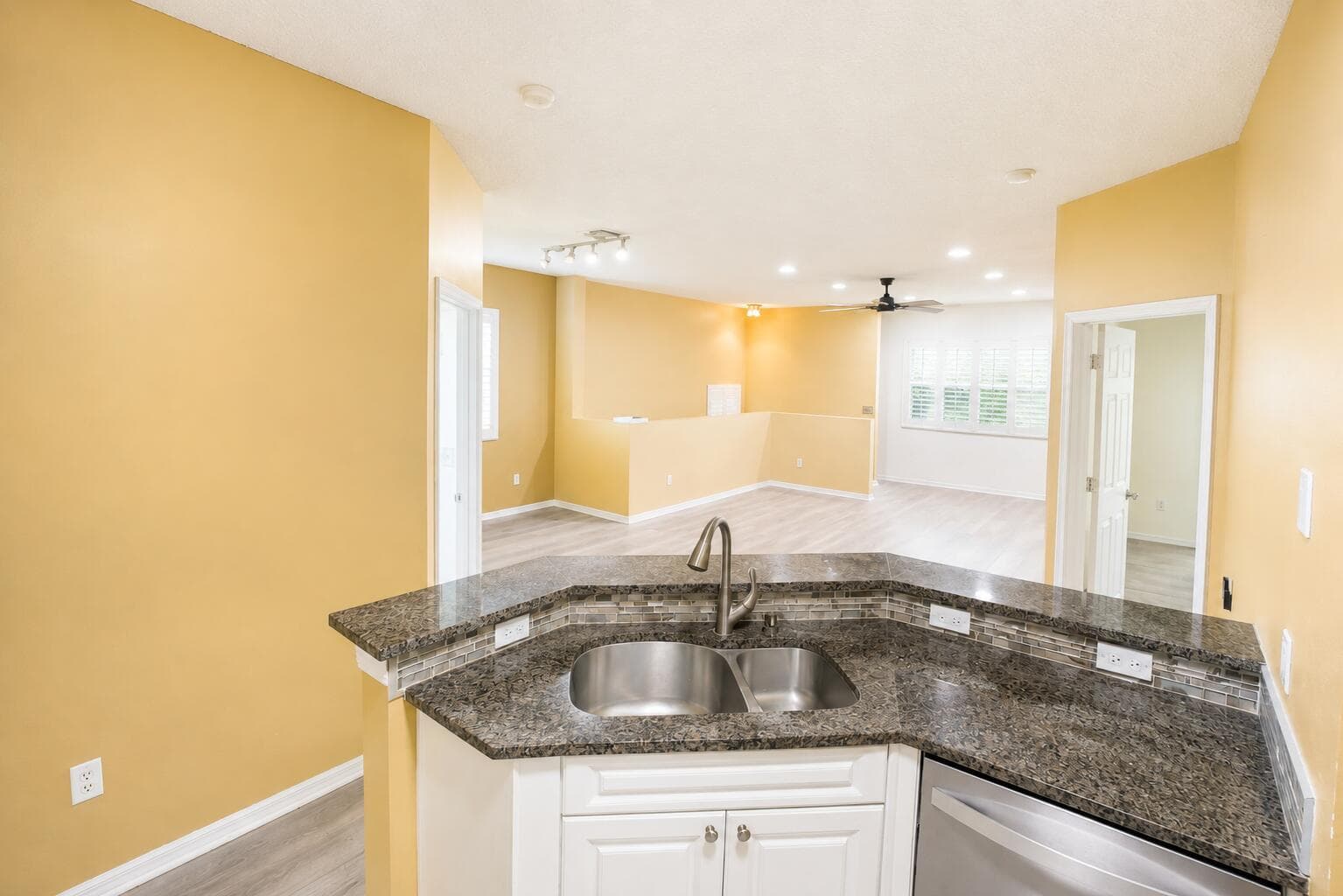 2927 CRESTWOOD Terrace # 7201, Margate, FL 33063 photo 11