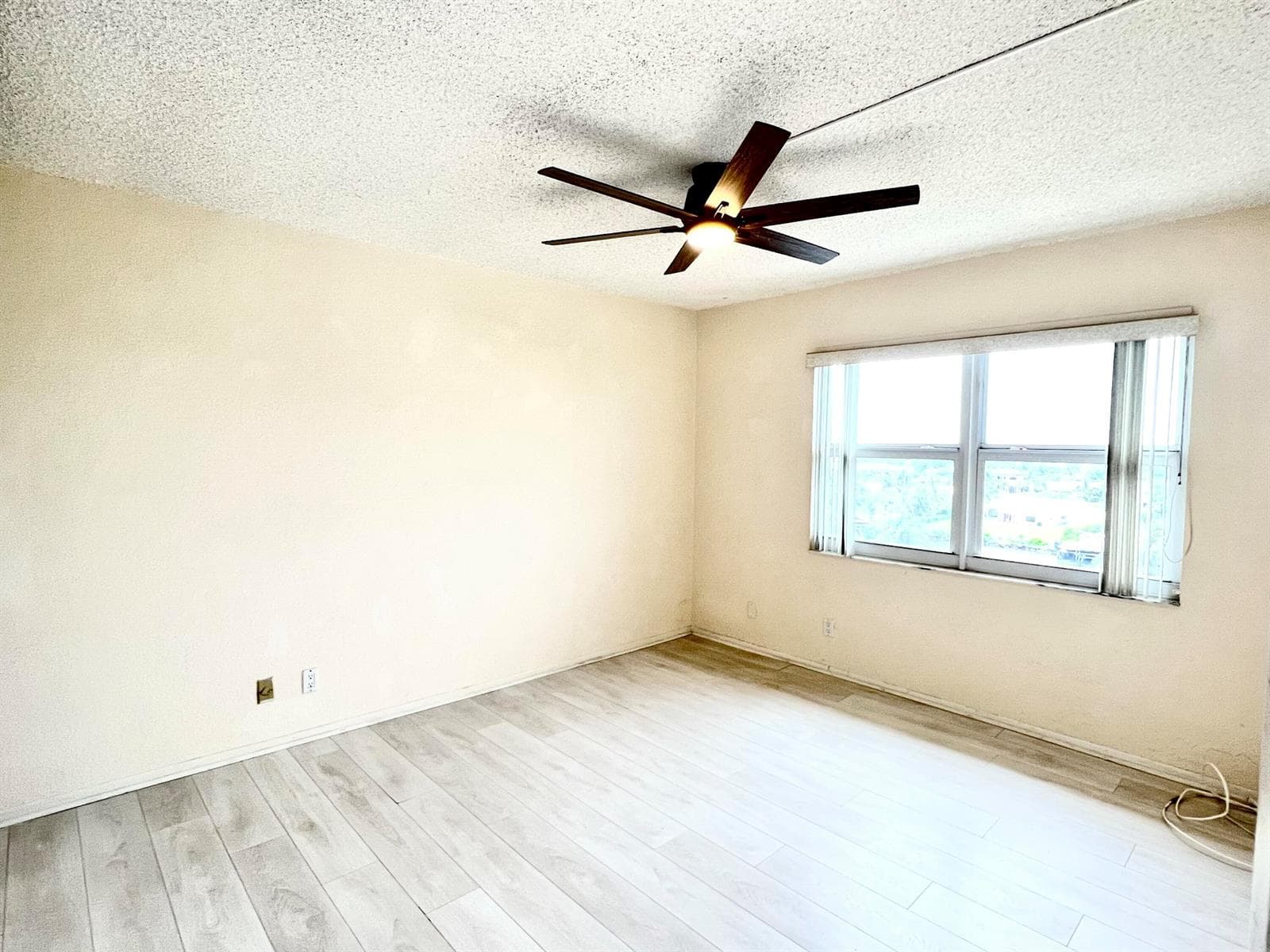 1069 Hillsboro Mile # 606, Hillsboro Beach, FL 33062 photo 11