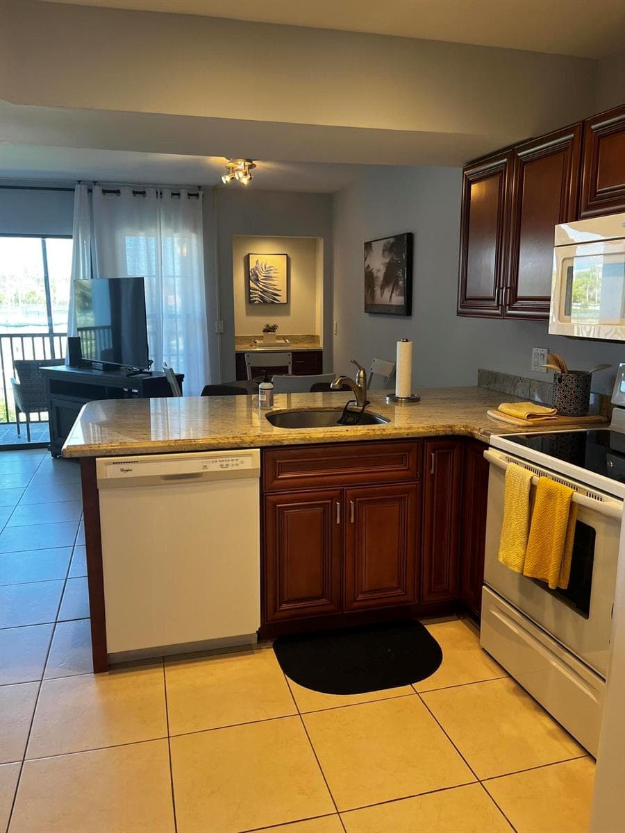 1605 US-1 # V4 203, Jupiter, FL 33477 photo 6