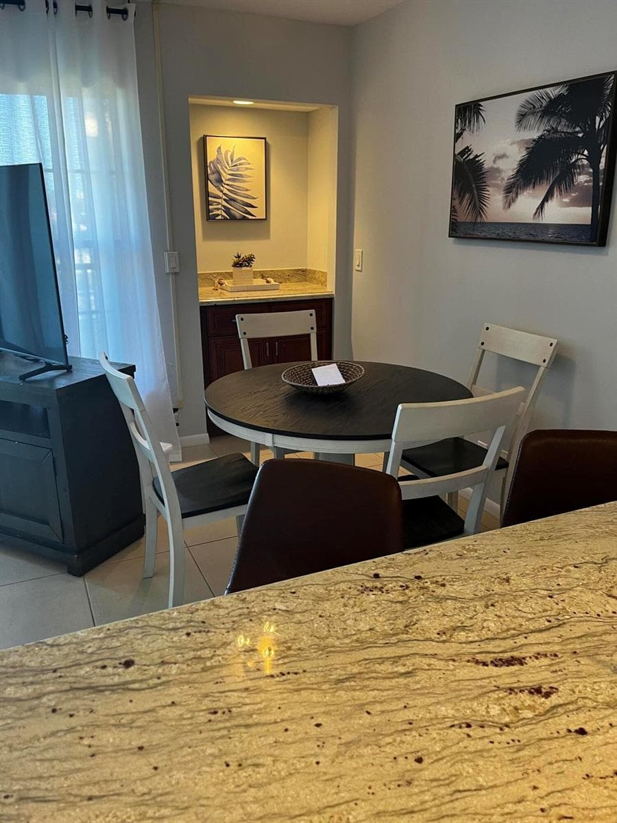 1605 US-1 # V4 203, Jupiter, FL 33477 photo 8