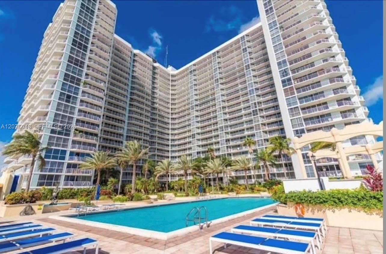 7601 E Treasure Dr # PH206, North Bay Village, FL 33141 photo 7