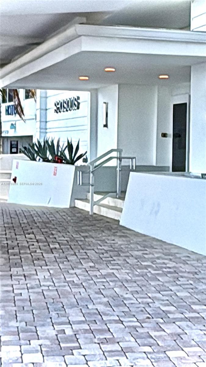 209 N Fort Lauderdale Beach Blvd # 10A, Fort Lauderdale, FL 33304 photo 11