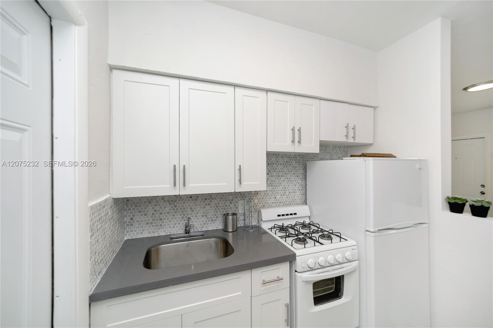 770 NE 123rd St # 20, North Miami, FL 33161 photo 7