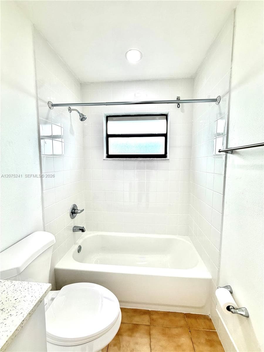 61 W 23rd St # 205, Hialeah, FL 33010 photo 10