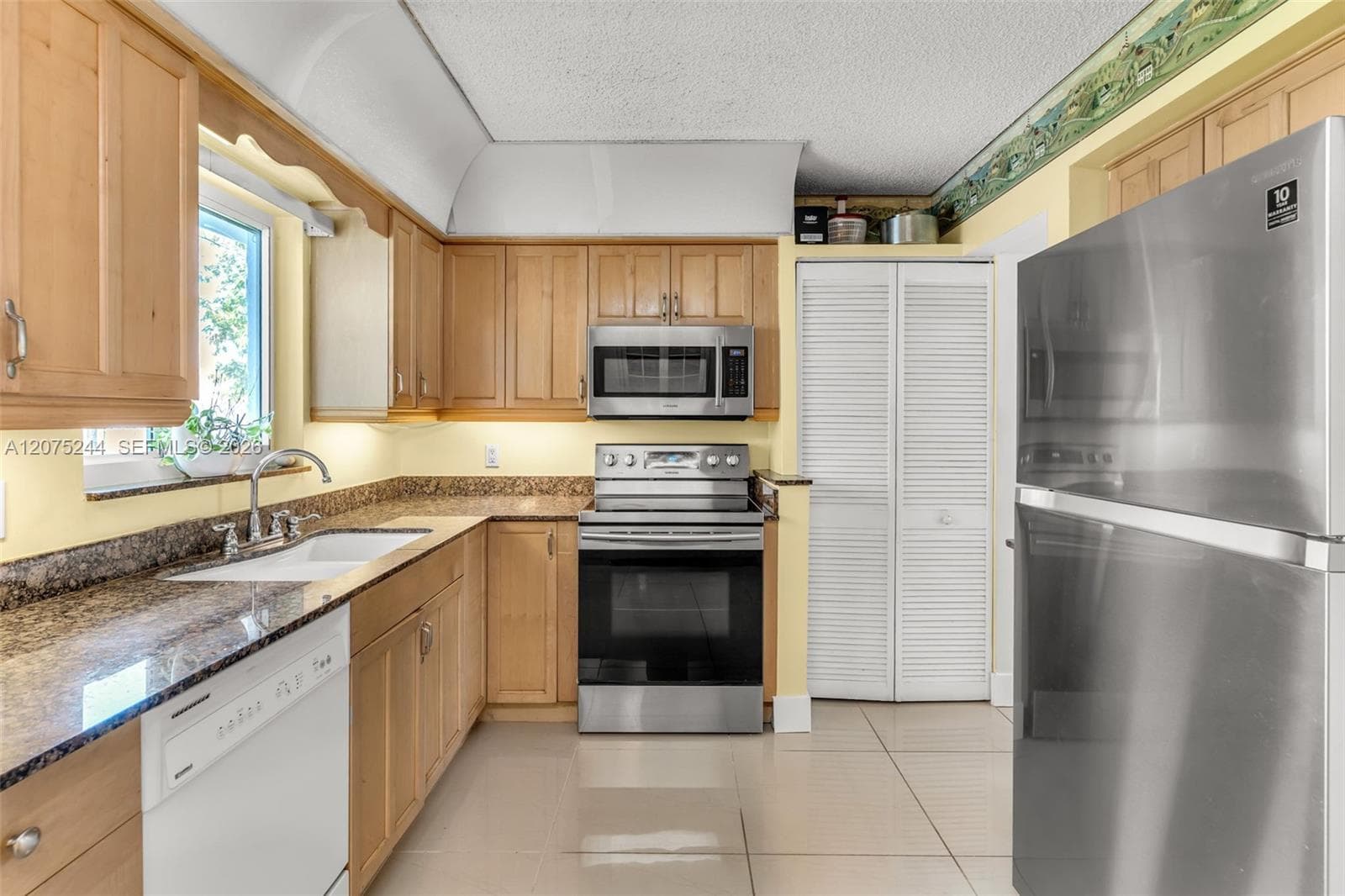 11740 NW 39th Pl, Sunrise, FL 33323 photo 6