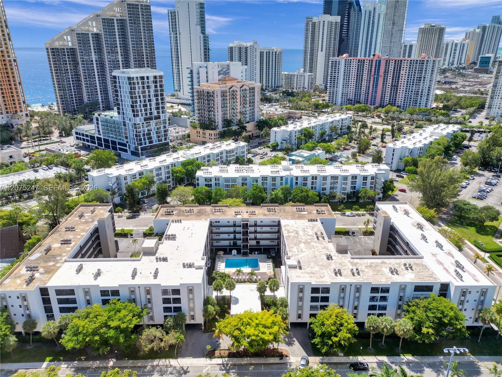 201 178th Dr # 403, Sunny Isles Beach, FL 33160 photo 8