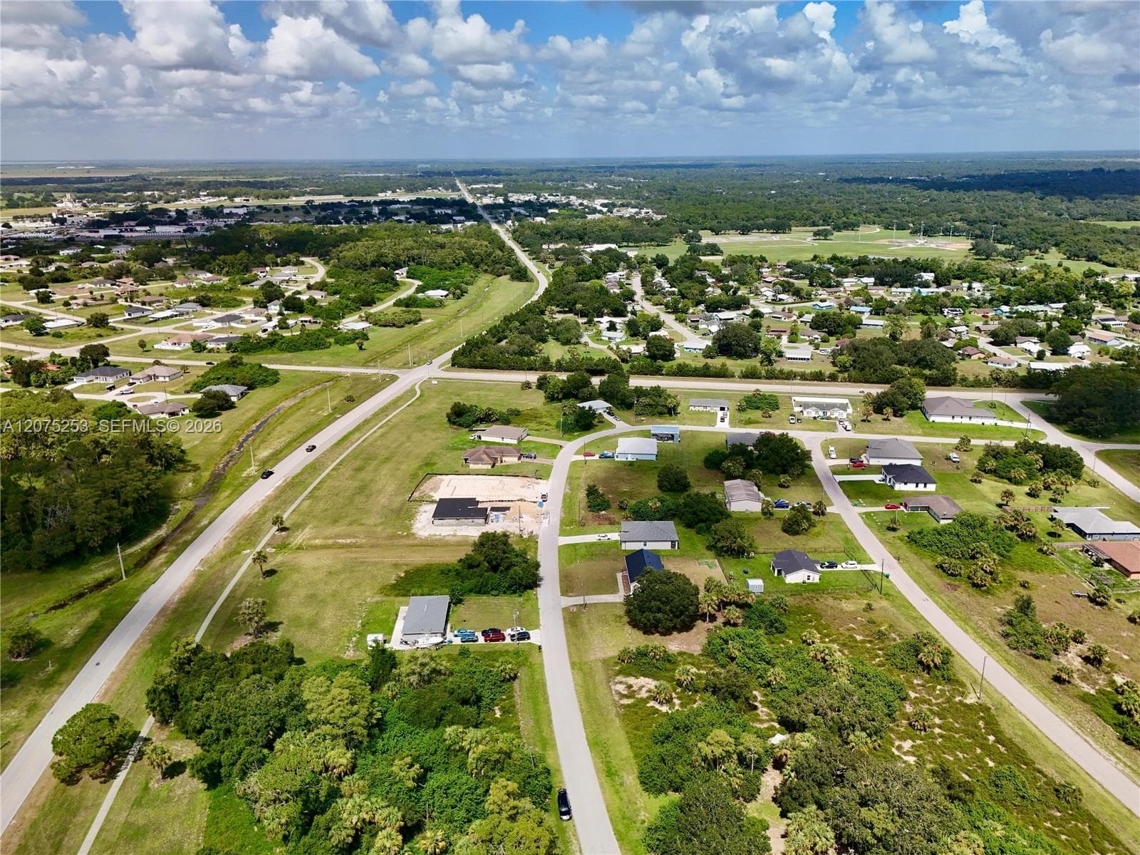 2038 S MONTANA CIR, La Belle, FL 33935 photo 4
