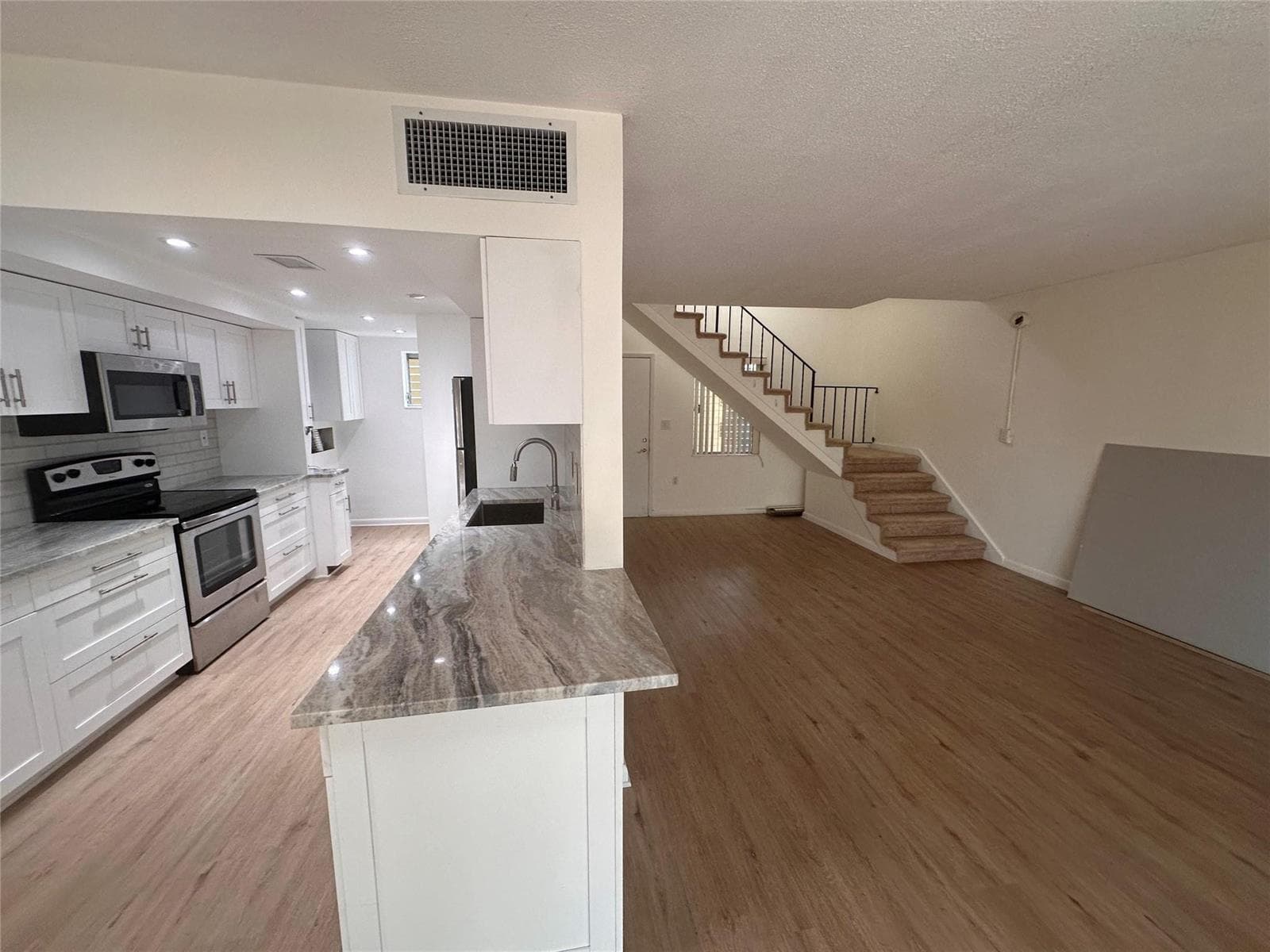1501 SE 15TH Street # 3-4, Fort Lauderdale, FL 33316 photo 6