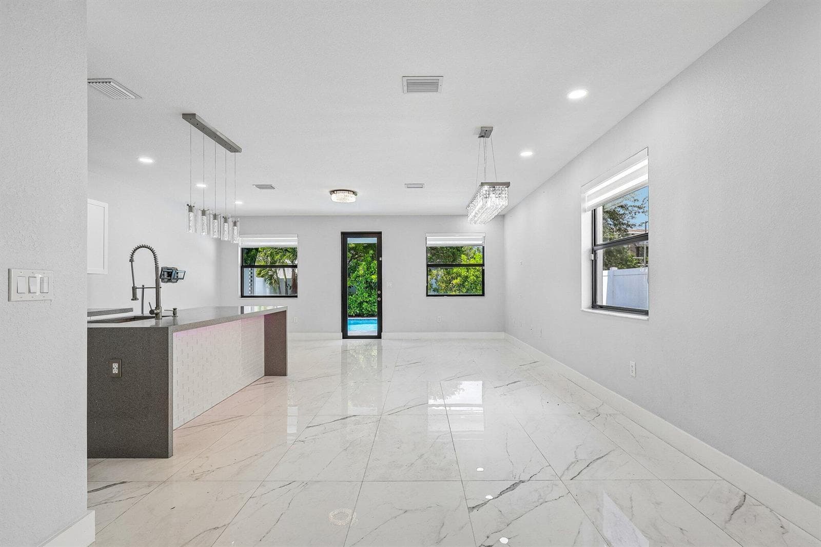 3567 W 110TH Terrace, Hialeah, FL 33018 photo 11