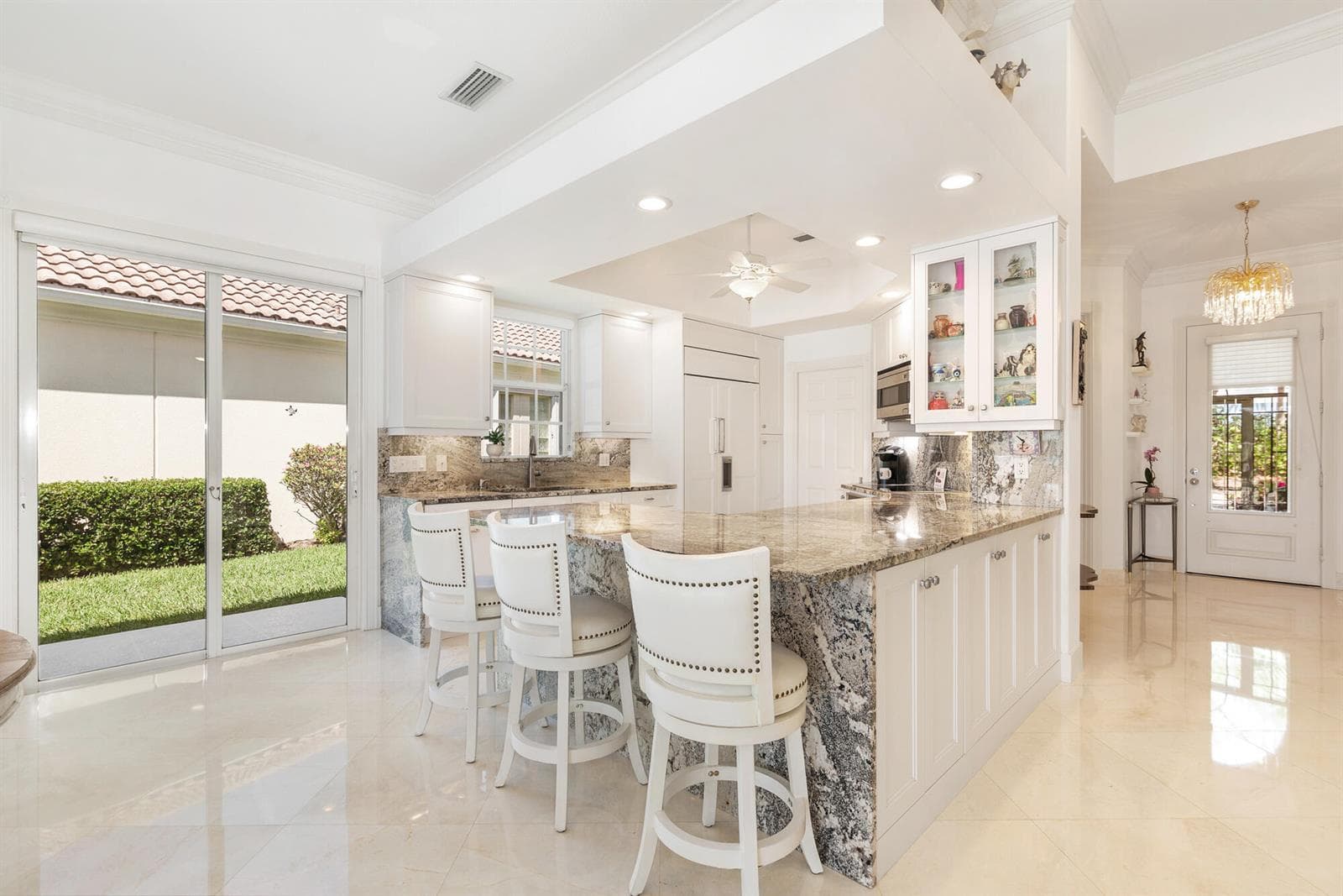 144 Euphrates Circle, Palm Beach Gardens, FL 33410 photo 6