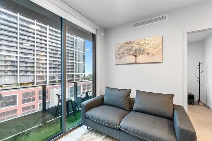 121 NE 5th St # 1711, Miami, FL 33132 photo 7