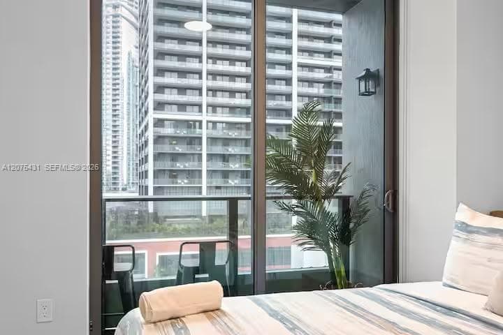 121 NE 5th St # 1711, Miami, FL 33132 photo 5
