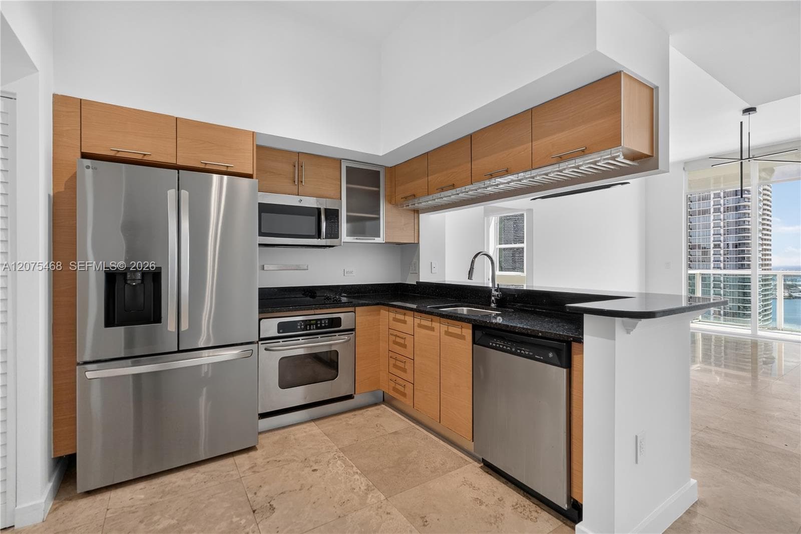 31 SE 5th St # 4212, Miami, FL 33131 photo 11